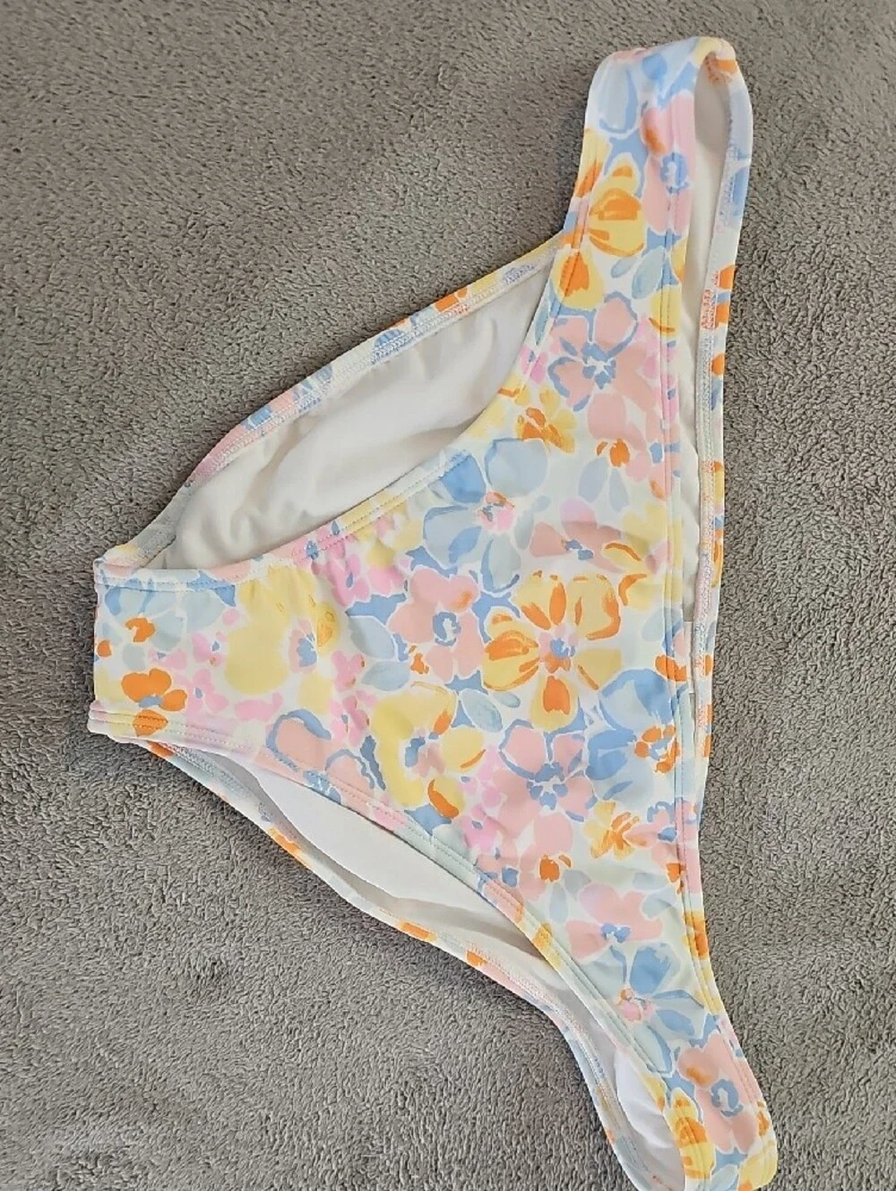 Wild Fable Women's XL Pastel Floral Smocked Bikini Set